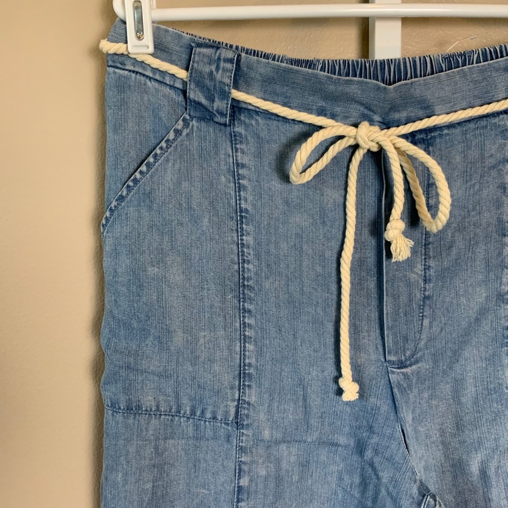 Jane + Delancey Chambray Lightweight Cropped Belted Pants - Picture 5 of 16